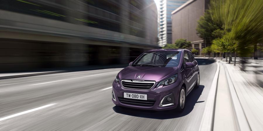  Peugeot 108 3-Door 2014 года  (фото 2 из 44)